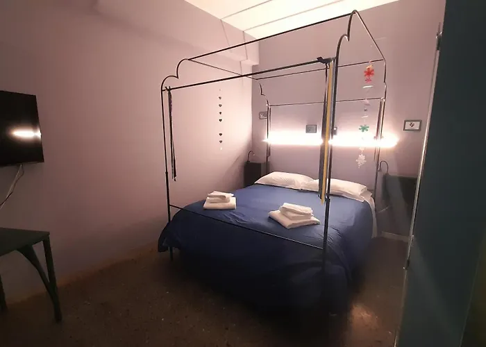 La Casa Degli Asinelli - Twa Bologna